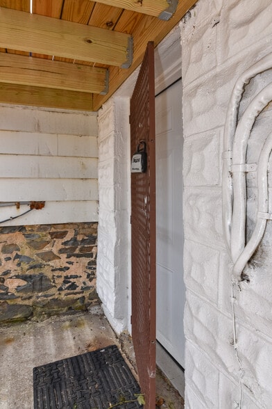 More Photos Of 3547 Chestnut Ave, Baltimore Storefront Retail Residential For Sale