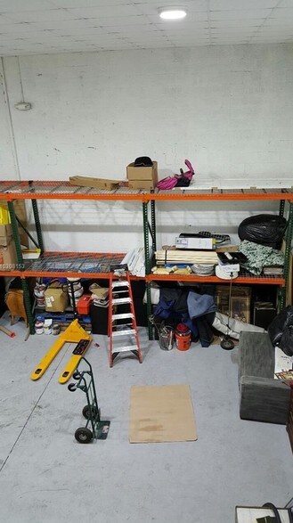 More Photos Of 5900 NW 99th Ave, Miami Light Distribution For Lease