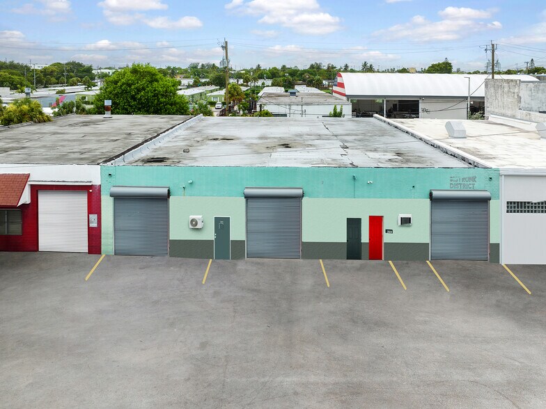 Primary Photo Of 825 NW 8th Ave, Fort Lauderdale Warehouse For Sale