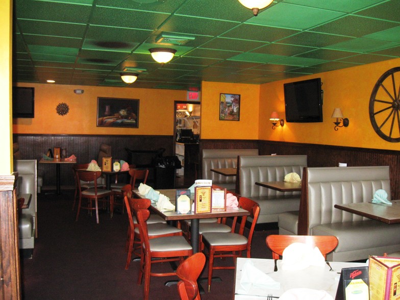 More Photos Of 360 Watertown Rd, Thomaston Restaurant For Sale