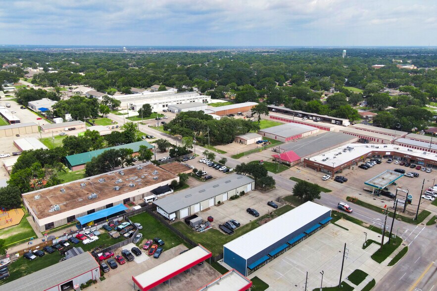 More Photos Of 5305 5th St, Katy Industrial For Sale