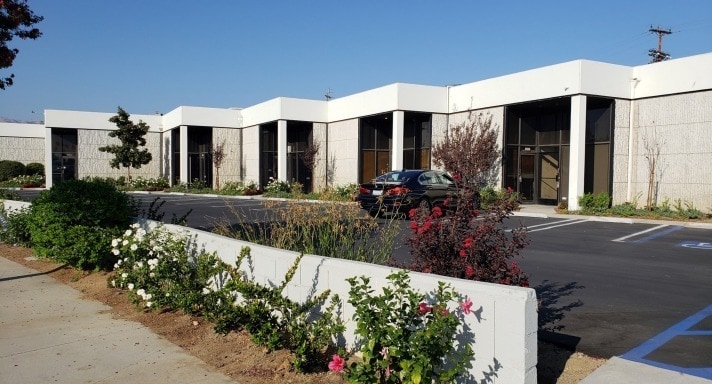 More Photos Of 21110-21129 Osborne St, Canoga Park Unknown For Lease