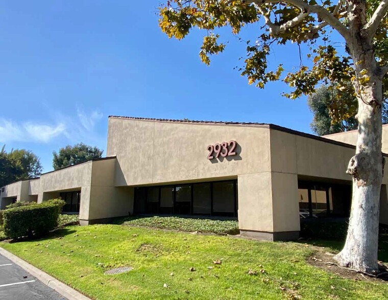 Primary Photo Of 2932 Daimler St, Santa Ana Office For Lease