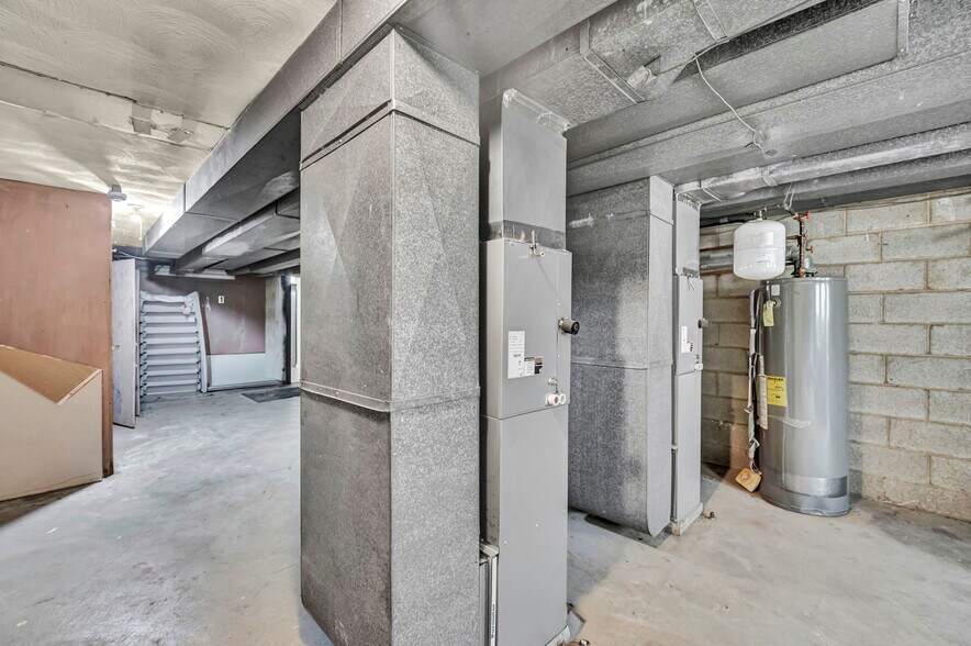 More Photos Of 885 S Green Rd, Cleveland Apartments For Sale