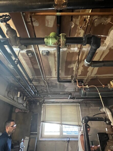 More Photos Of 256 S Marshall St, Hartford Apartments For Sale