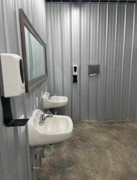 More Photos Of 4065 Copper Creek Rd, Crab Orchard Manufactured Housing Mobile Home Park For Sale