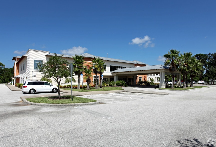 More Photos Of 6100 Minton Rd NW, Palm Bay Medical For Lease