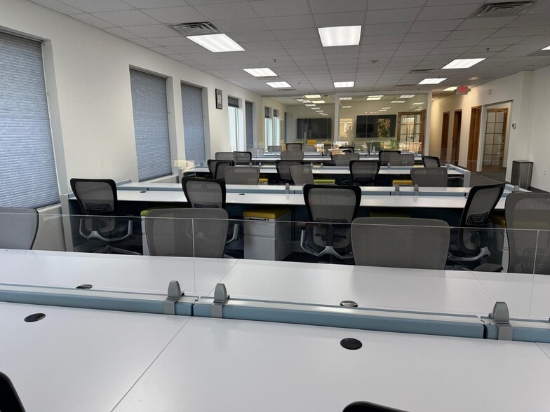 More Photos Of 2050 Route 27, North Brunswick Office For Lease
