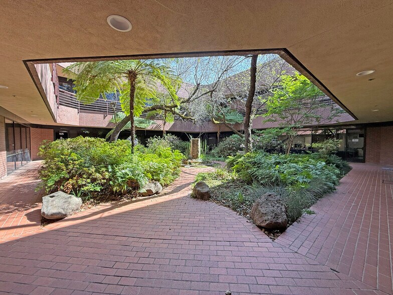 More Photos Of 1160 N Dutton Ave, Santa Rosa Office For Sale