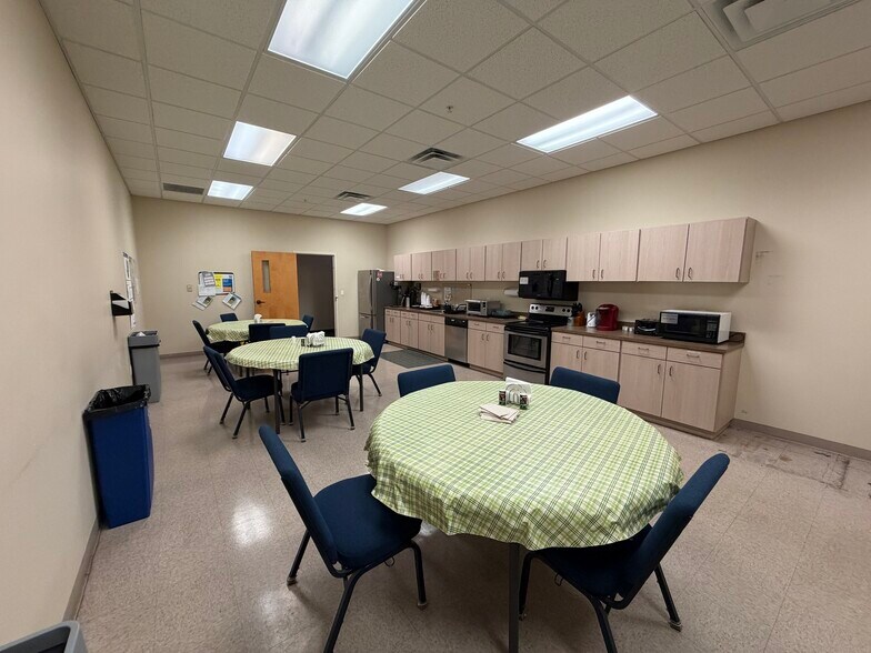 More Photos Of 4245 S Pipkin Rd, Lakeland Warehouse For Sale