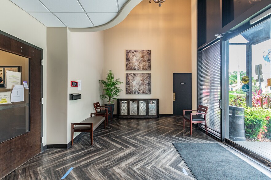More Photos Of 4728-4730 N Habana Ave, Tampa Medical For Lease