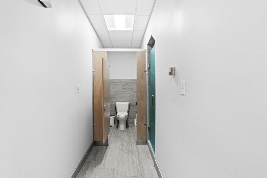 More Photos Of 1 Broadcast Way, Cadillac Medical For Sale