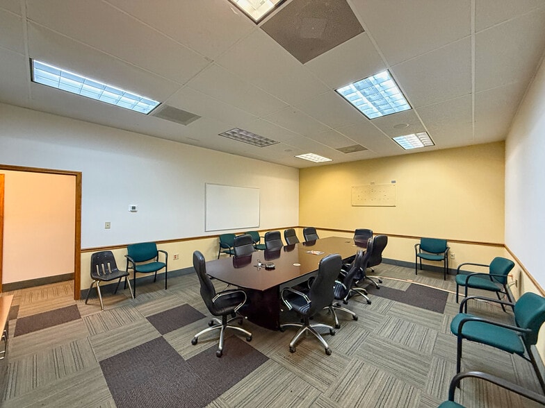 More Photos Of 7217 Peppermill Pky, North Charleston Industrial For Lease