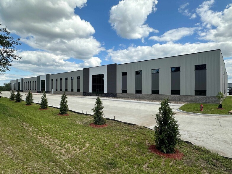 Primary Photo Of 2112 Robins Rd, Hiawatha Industrial For Sale