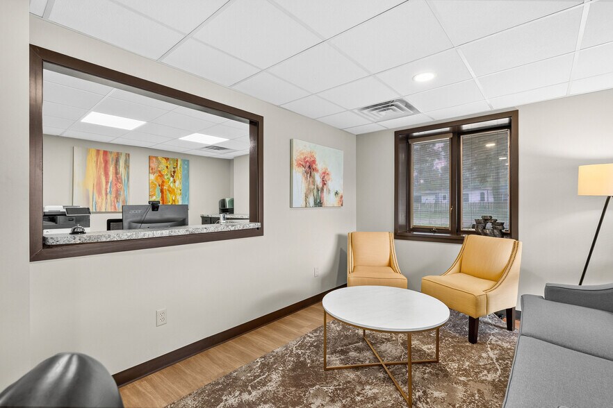 More Photos Of 1516 Trimble Ave, Kalamazoo Office For Sale