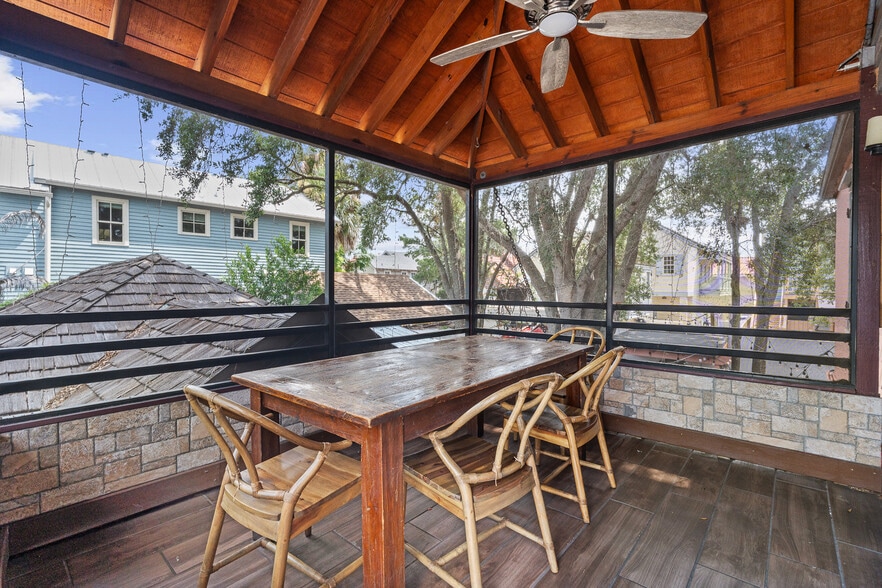 More Photos Of 22 Hypolita St, Saint Augustine Restaurant For Sale
