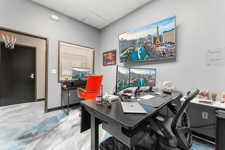 More Photos Of 6230 McLeod Dr, Las Vegas Office For Sale