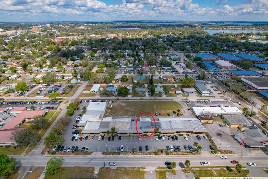 More Photos Of 567 Avenue K SE, Winter Haven Office For Sale