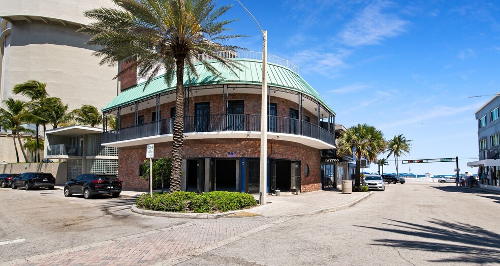 More Photos Of 900 Sunrise Ln, Fort Lauderdale Restaurant For Sale