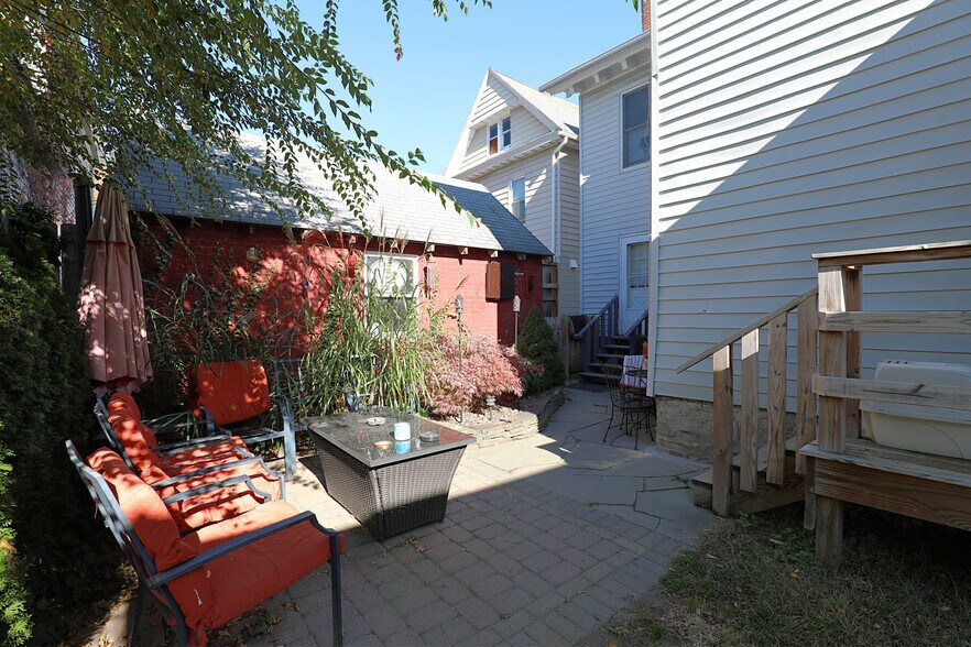 More Photos Of 25 Adams St, Kingston Apartments For Sale