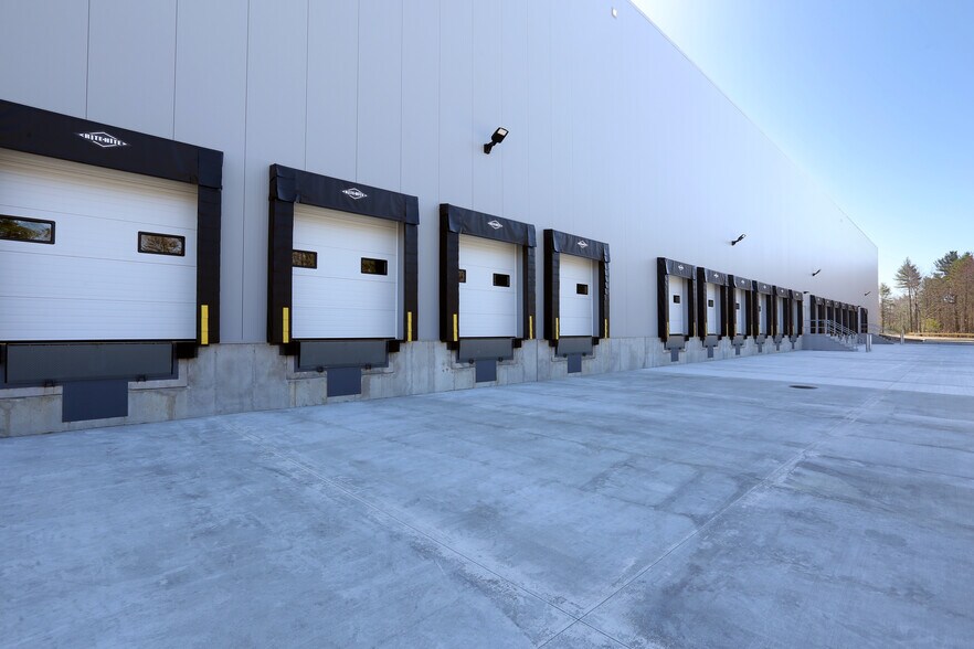 Primary Photo Of 75 Fruit St, Bridgewater Warehouse For Lease