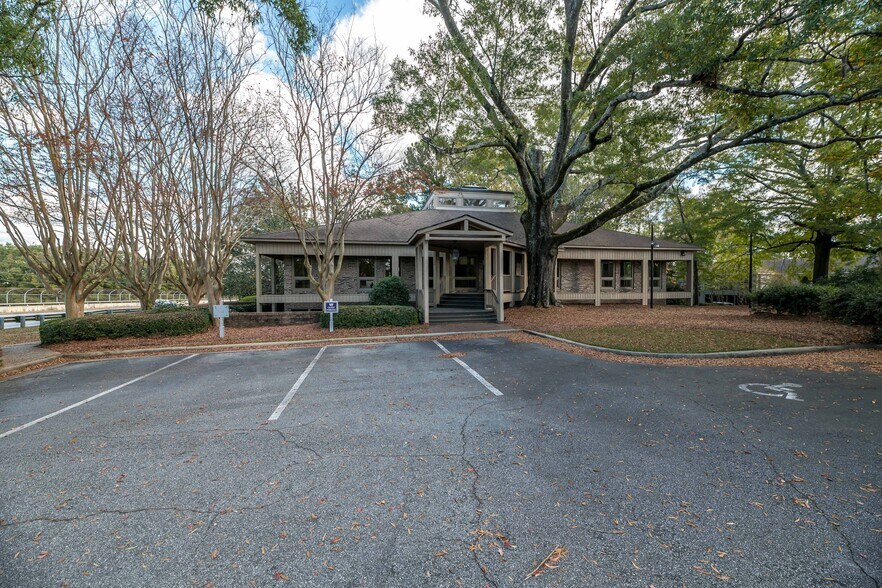 More Photos Of 2900 Warm Springs Rd, Columbus Office For Sale