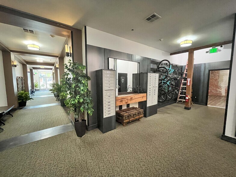 More Photos Of 249 Liberty St NE, Salem Storefront For Lease