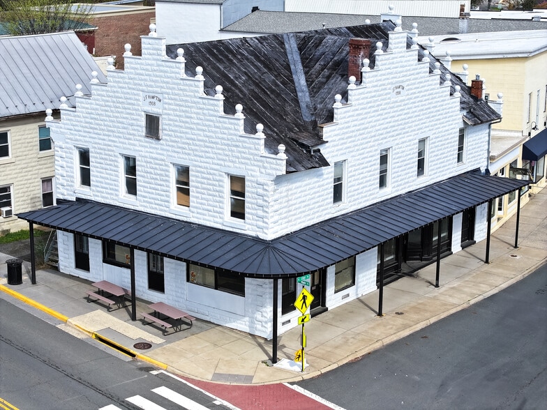 Primary Photo Of 109 N 21st St, Purcellville Restaurant For Sale