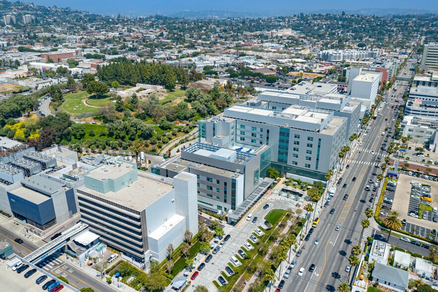 More Photos Of 5000 W Sunset Blvd, Los Angeles Medical For Lease