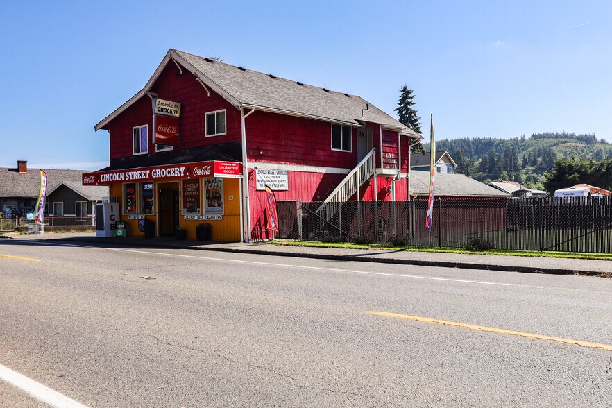 More Photos Of 814 Lincoln St, Hoquiam General Retail For Sale