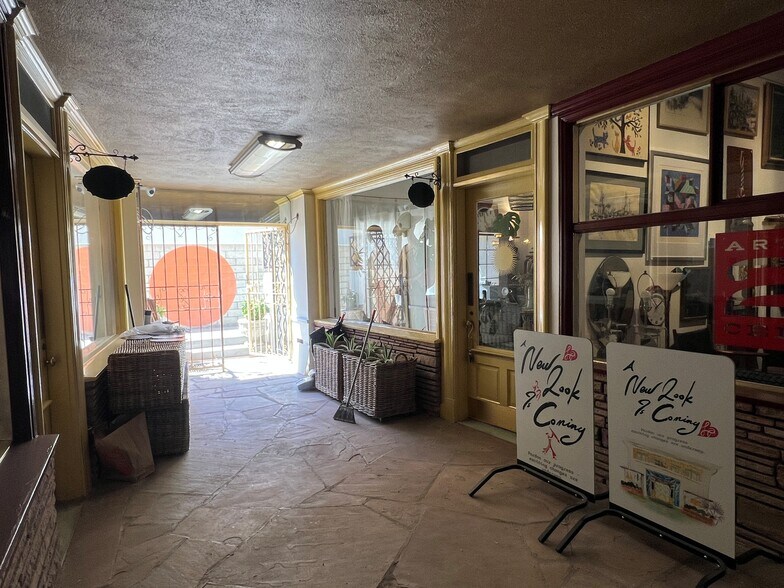 More Photos Of 457 Palm Canyon Dr, Palm Springs Storefront Retail Office For Lease