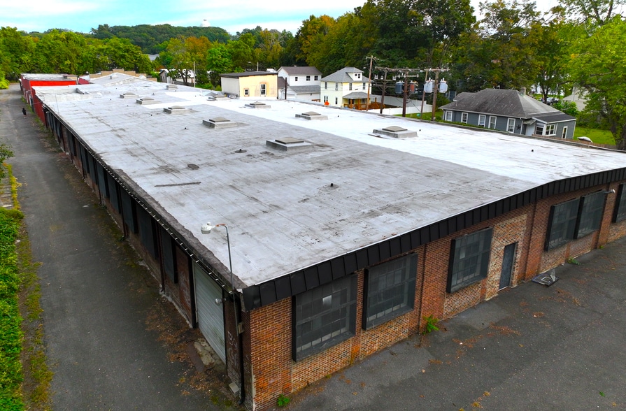 Primary Photo Of 15 Deyo St, Kingston Warehouse For Sale