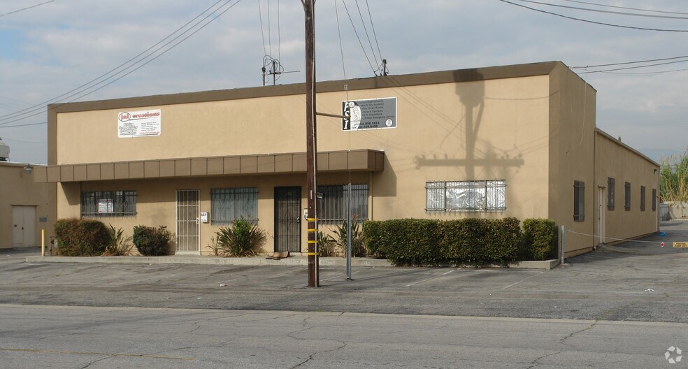 More Photos Of 633-687 E Edna Pl, Covina Warehouse For Lease