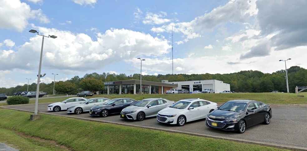 More Photos Of 1873 S Amherst Hwy, Amherst Auto Dealership For Sale