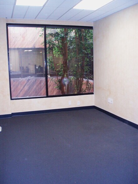 More Photos Of 4717 Van Nuys Blvd, Sherman Oaks Office For Lease