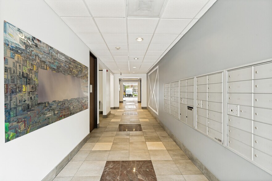 More Photos Of 720 N Post Oak Rd, Houston Office For Lease