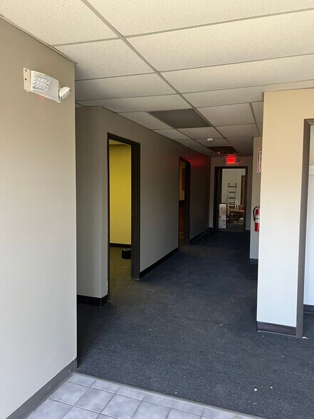 More Photos Of 12303 Delta St, Taylor Industrial For Sale