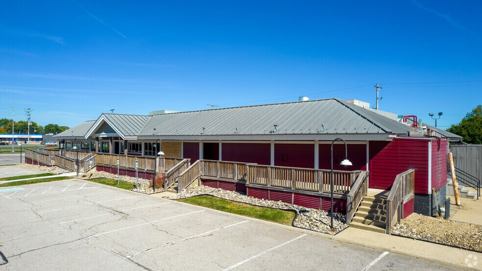 More Photos Of 1691 E Dublin Granville Rd, Columbus Restaurant For Sale