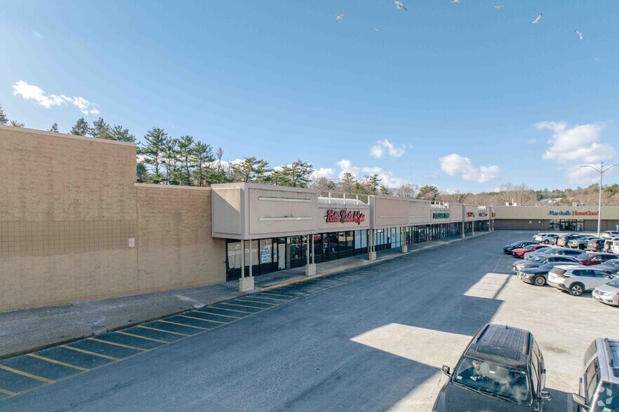 More Photos Of 607-653 Broadway, Saugus Freestanding For Lease