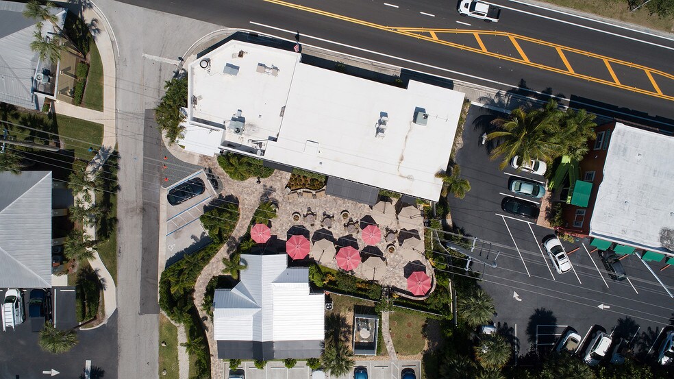 More Photos Of 514 NW Dixie Hwy, Stuart Restaurant For Sale