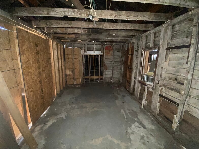 More Photos Of 203 Harpersville Rd, Newport News Office Residential For Lease