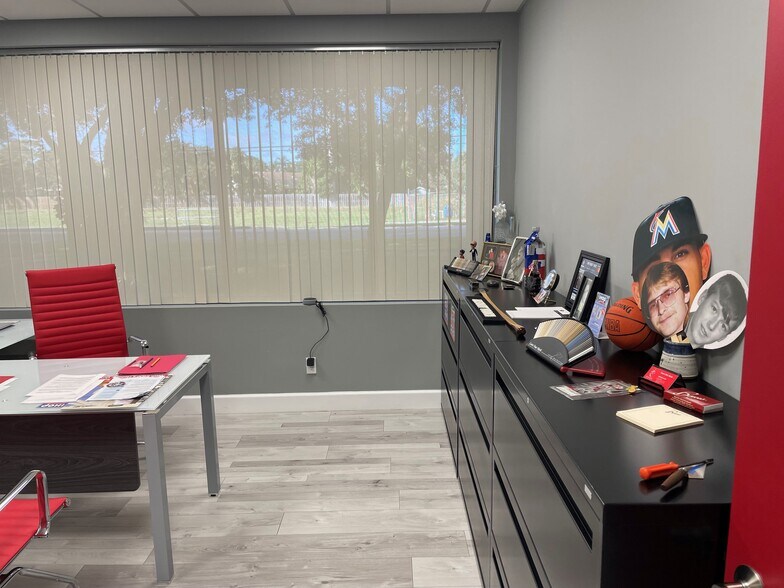 More Photos Of 2300 NW Corporate Blvd, Boca Raton Office For Sale