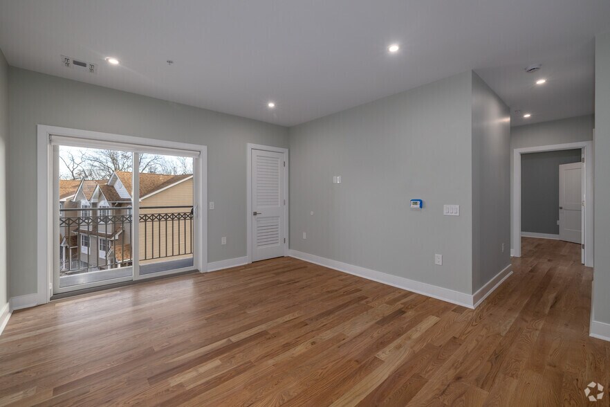 More Photos Of 106-108 Montgomery St, Bloomfield Apartments For Sale