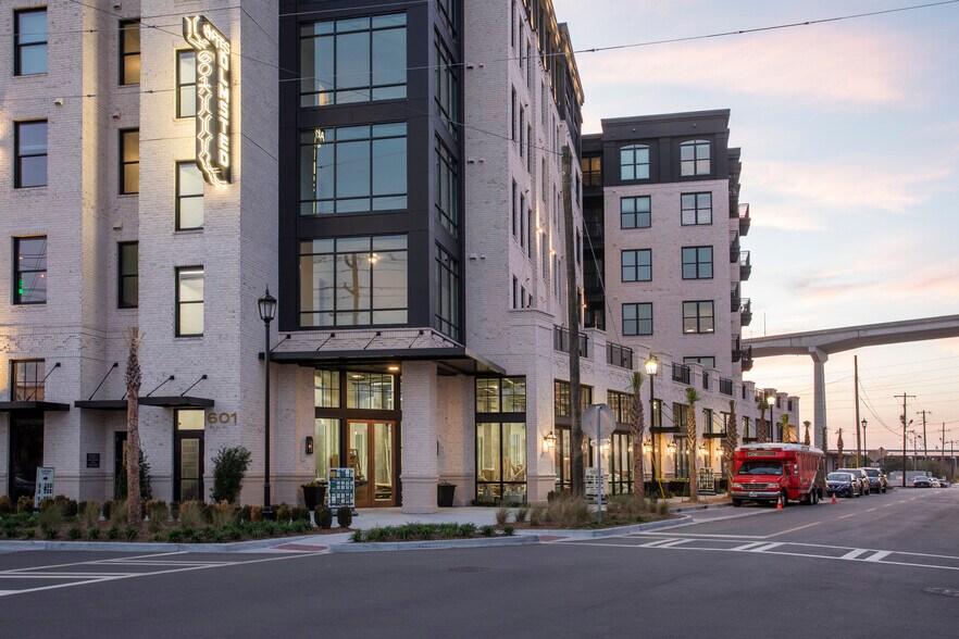 More Photos Of 601 Indian St, Savannah Apartments For Lease