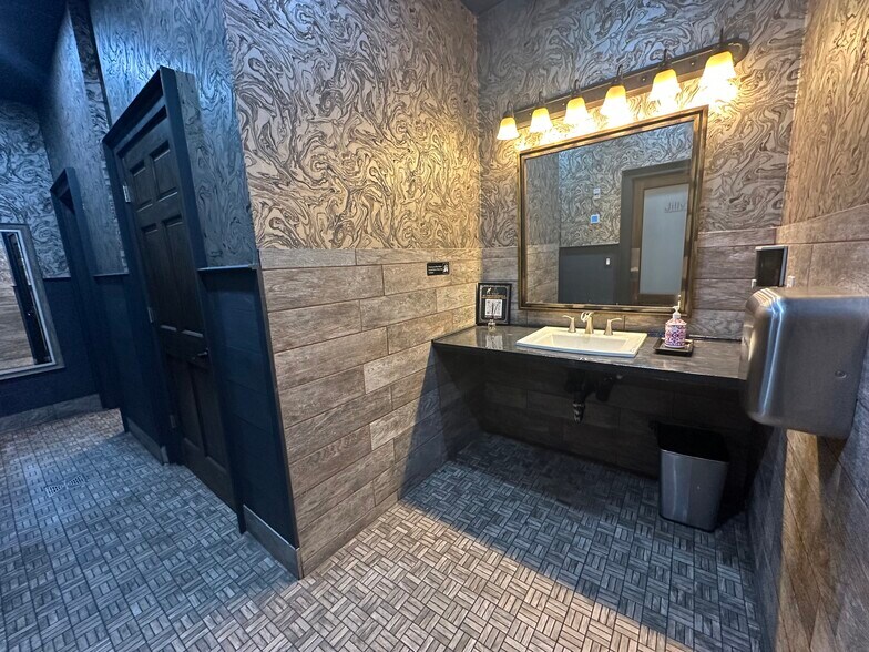 More Photos Of 538 Willett Ave, Port Chester Storefront For Lease