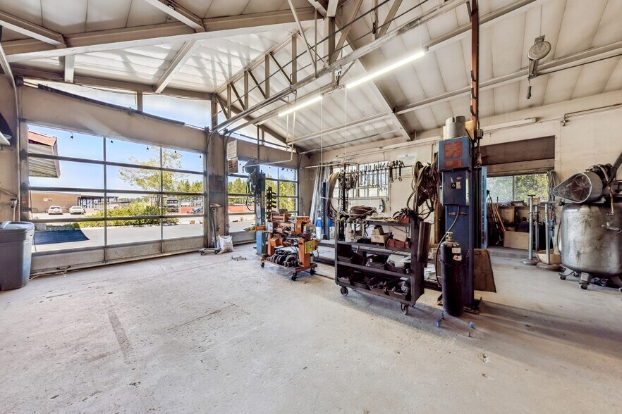 More Photos Of 2774 Lake Tahoe Blvd, South Lake Tahoe Industrial For Sale