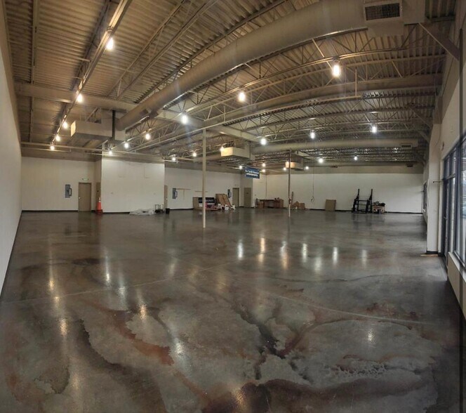 More Photos Of 230 Lynwood St, Grand Junction Unknown For Lease