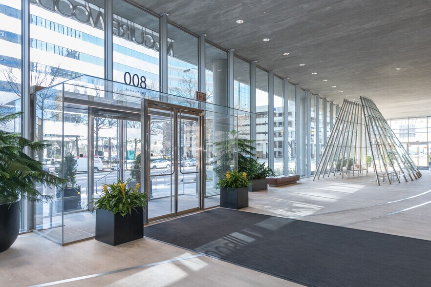 More Photos Of 800 E Canal St, Richmond Office For Lease