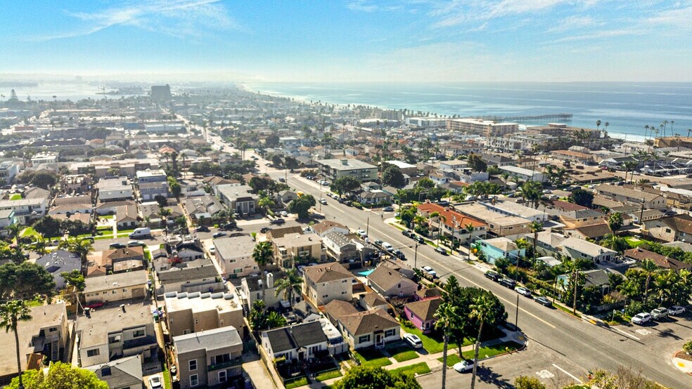 More Photos Of 909 Chalcedony St, San Diego Multifamily For Sale