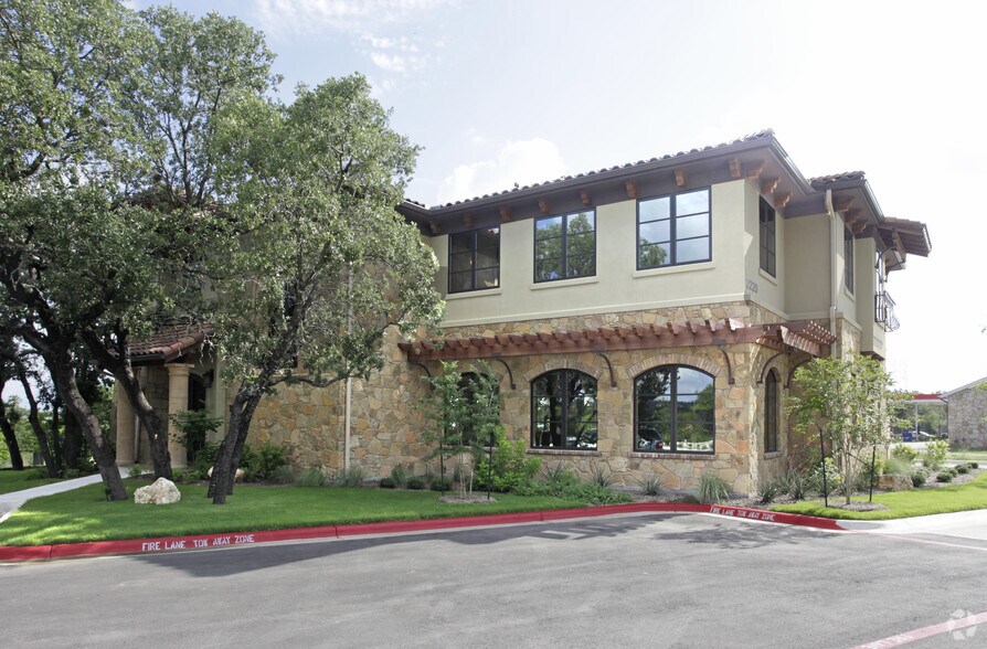 More Photos Of 2220 Lakeway Blvd, Austin Medical For Sale